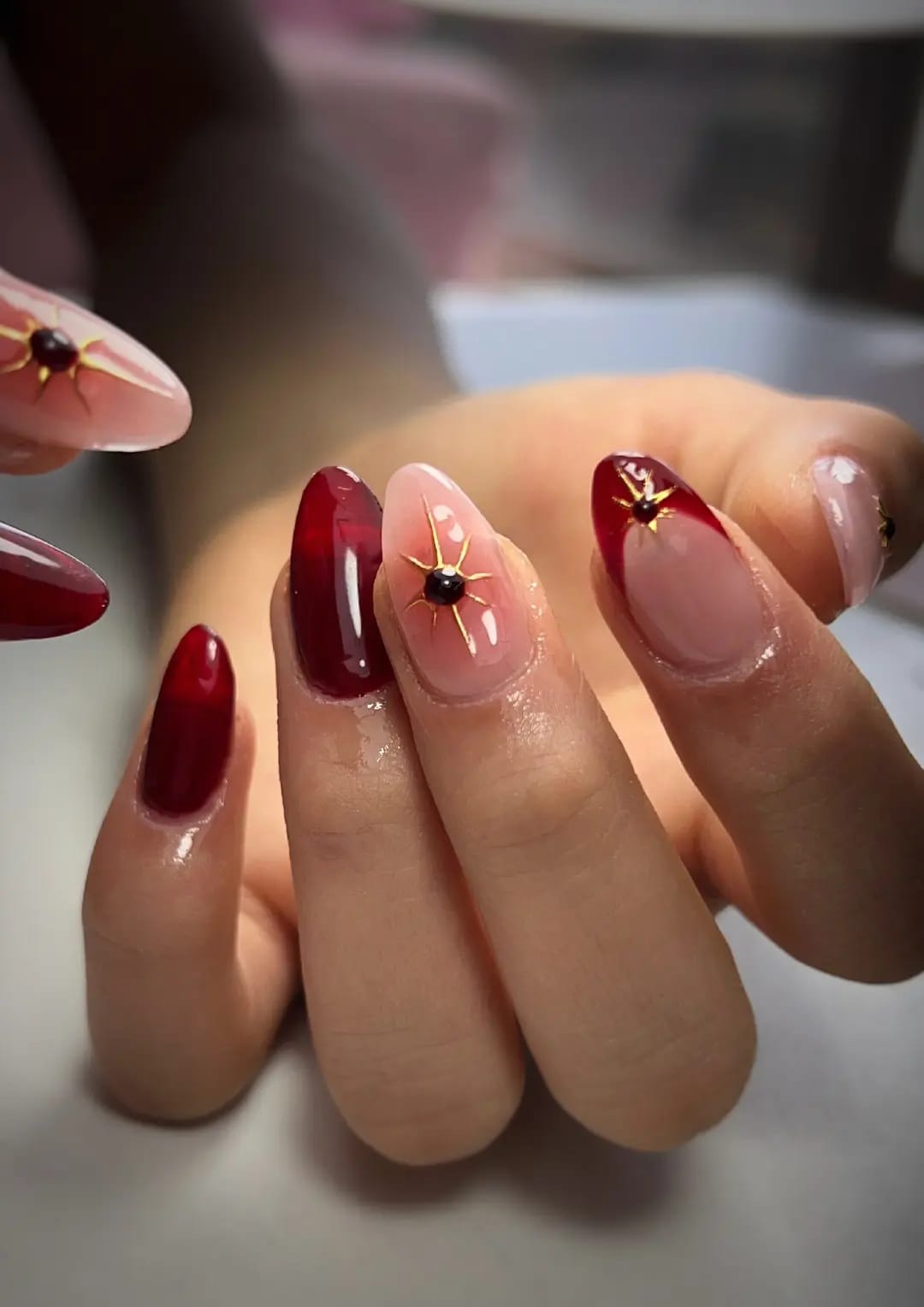 Diseño de uñas acrílicas en Mart Beauty Studio